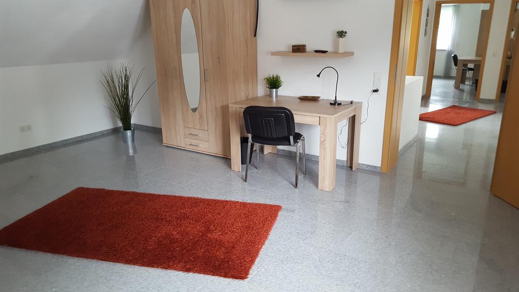 Haus-Bernhard-Hp Appartement Herschweiler-Pettersheim Buitenkant foto