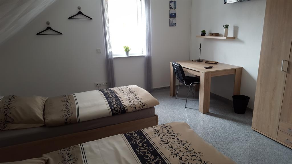 Haus-Bernhard-Hp Appartement Herschweiler-Pettersheim Buitenkant foto