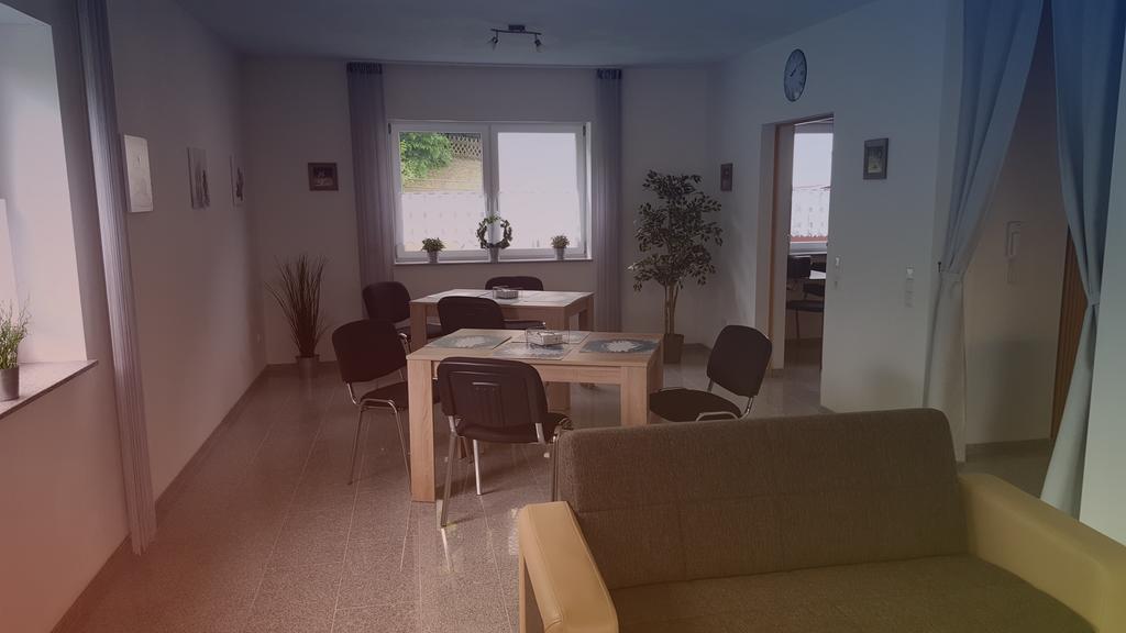 Haus-Bernhard-Hp Appartement Herschweiler-Pettersheim Buitenkant foto